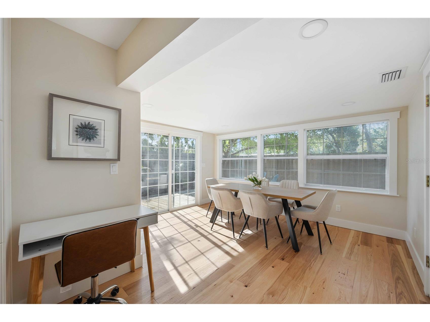 2205 Floyd Street Sarasota FL 34239 A4691727 image14