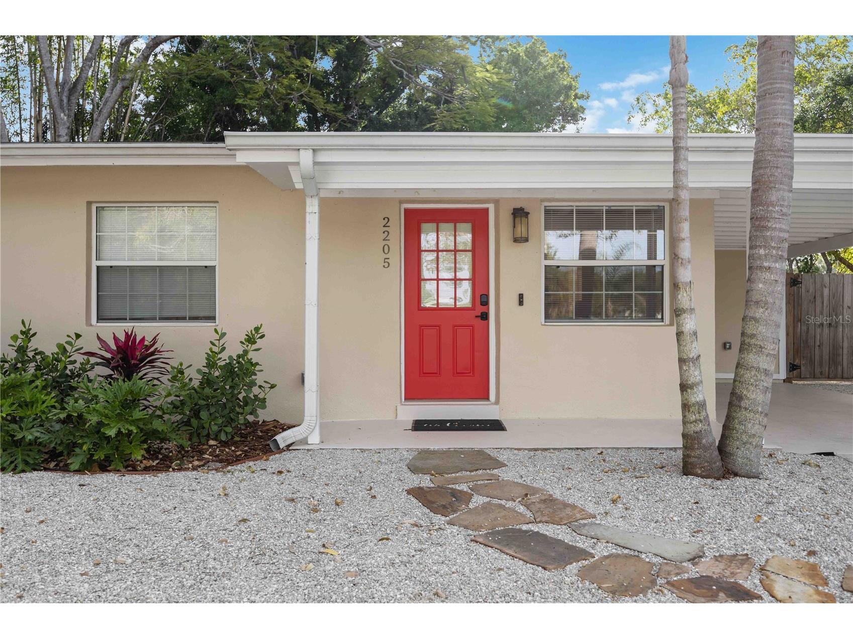2205 Floyd Street Sarasota FL 34239 A4691727 image2