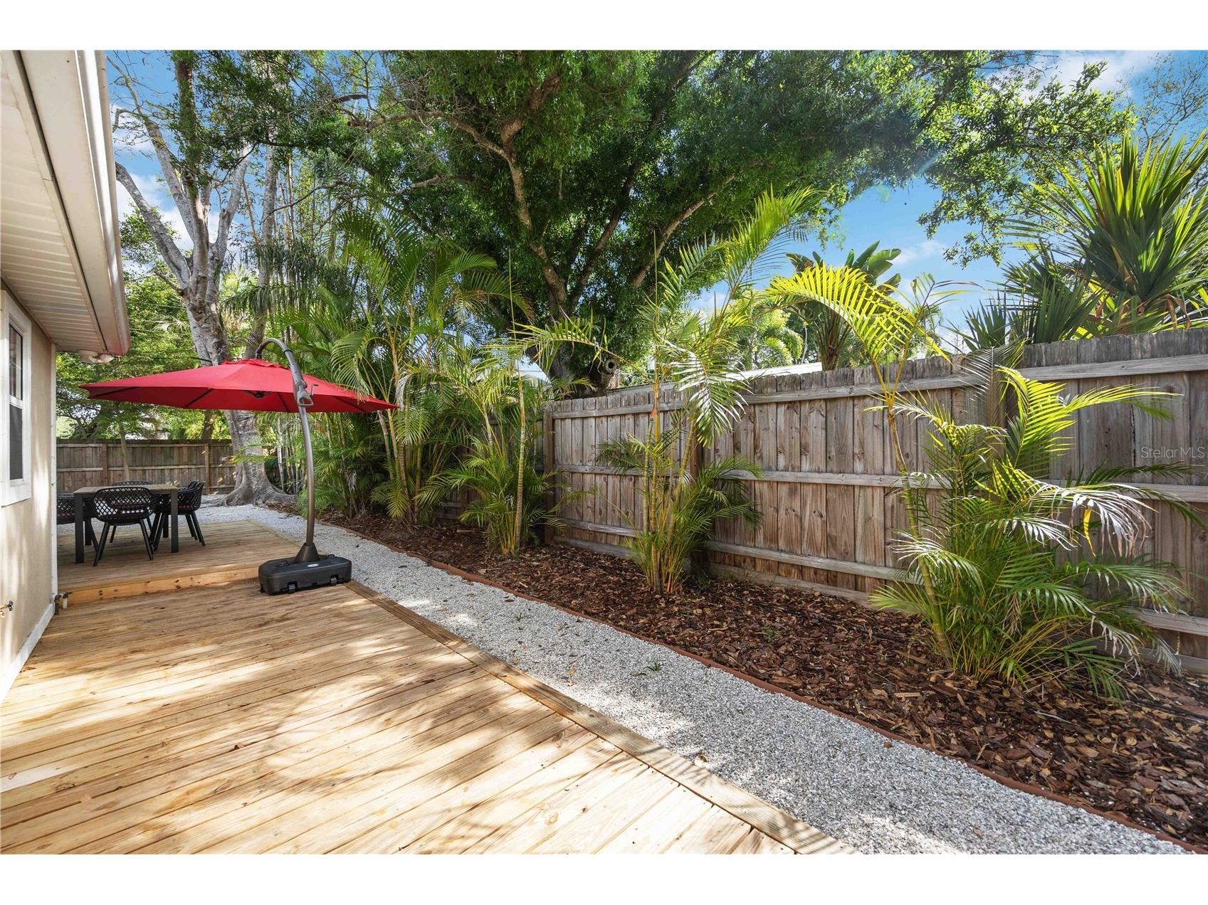 2205 Floyd Street Sarasota FL 34239 A4691727 image32