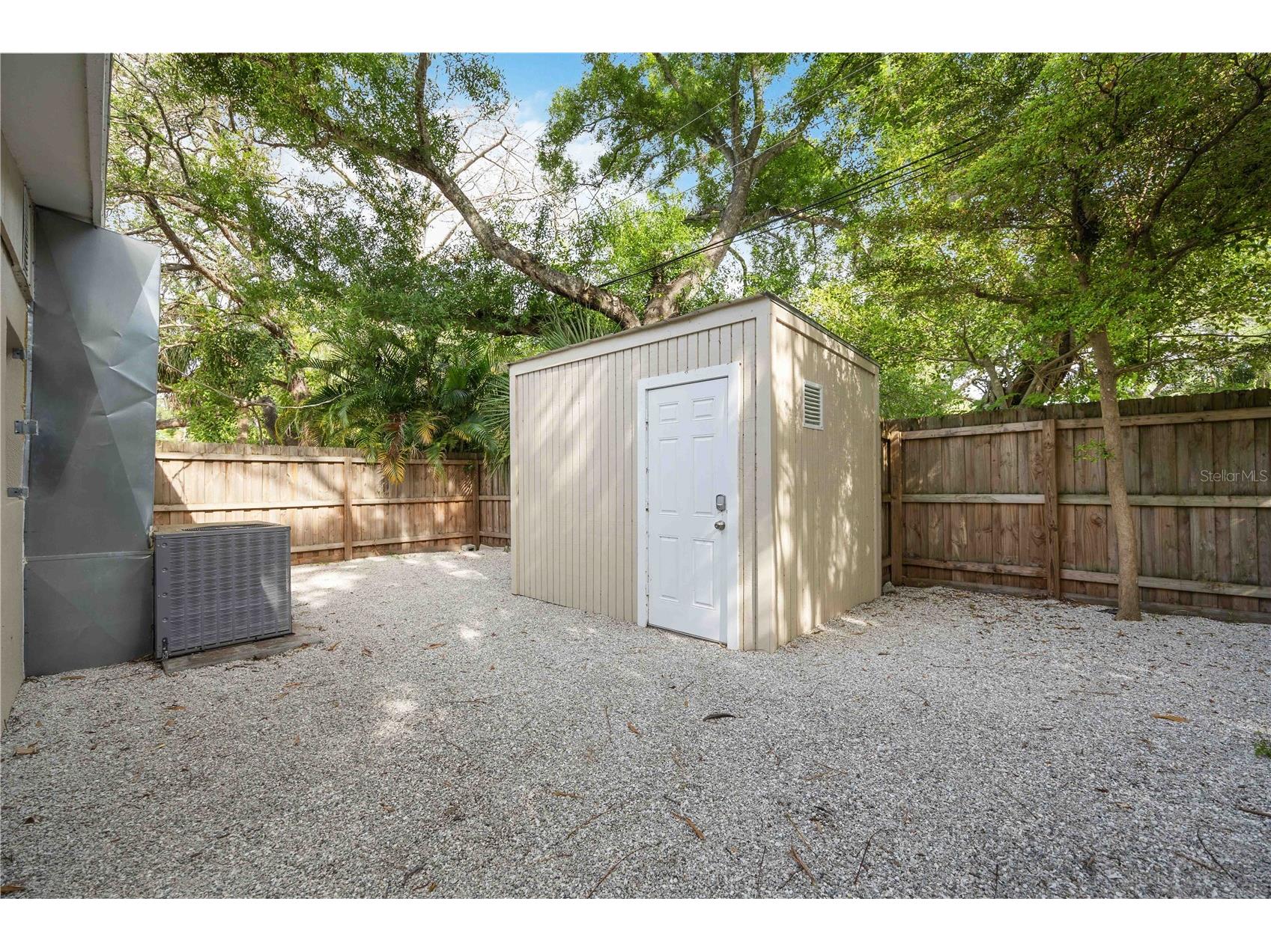 2205 Floyd Street Sarasota FL 34239 A4691727 image38