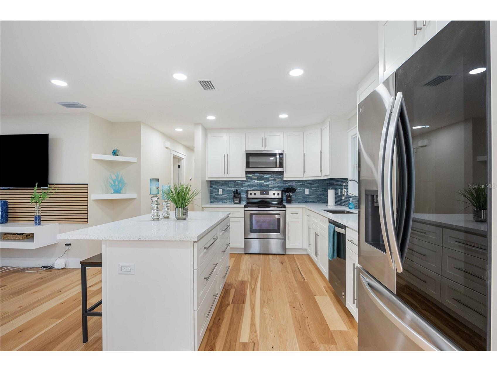 2205 Floyd Street Sarasota FL 34239 A4691727 image9