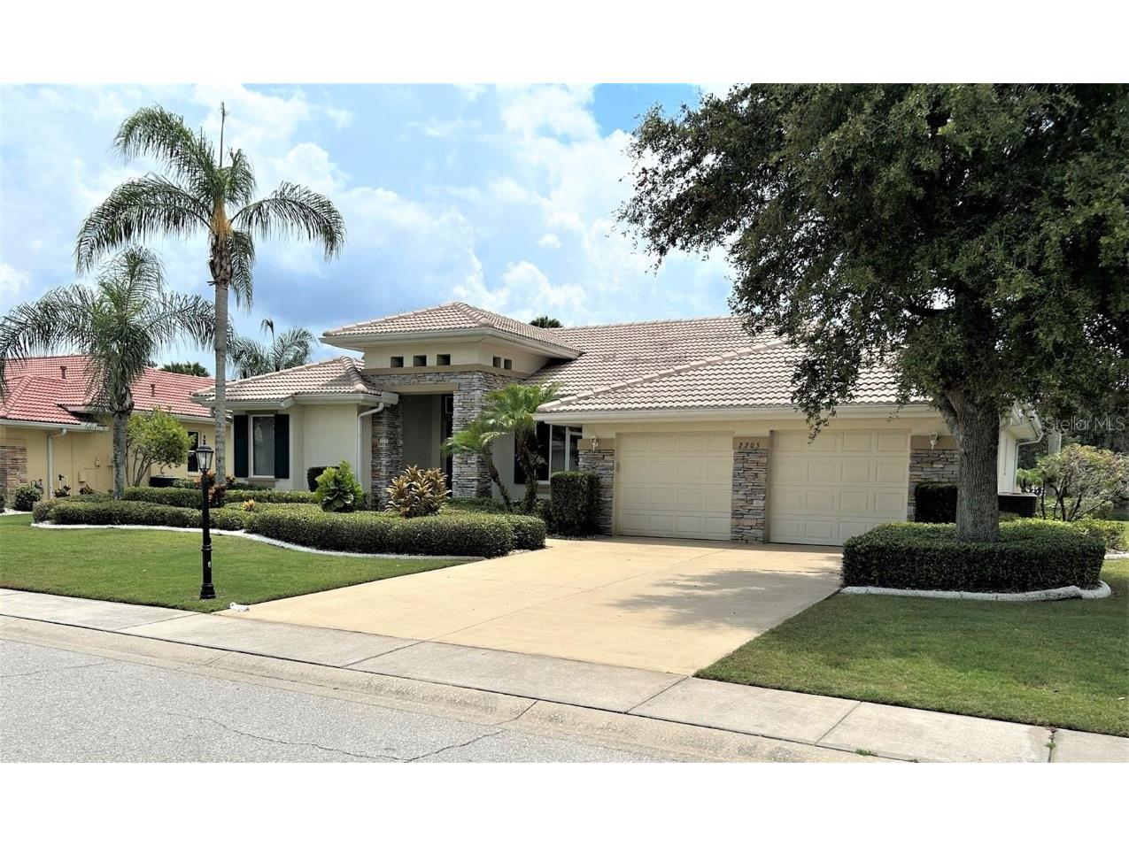 2205 Myrtle Vista Court Sun City Center FL 33573 T3463460 image1