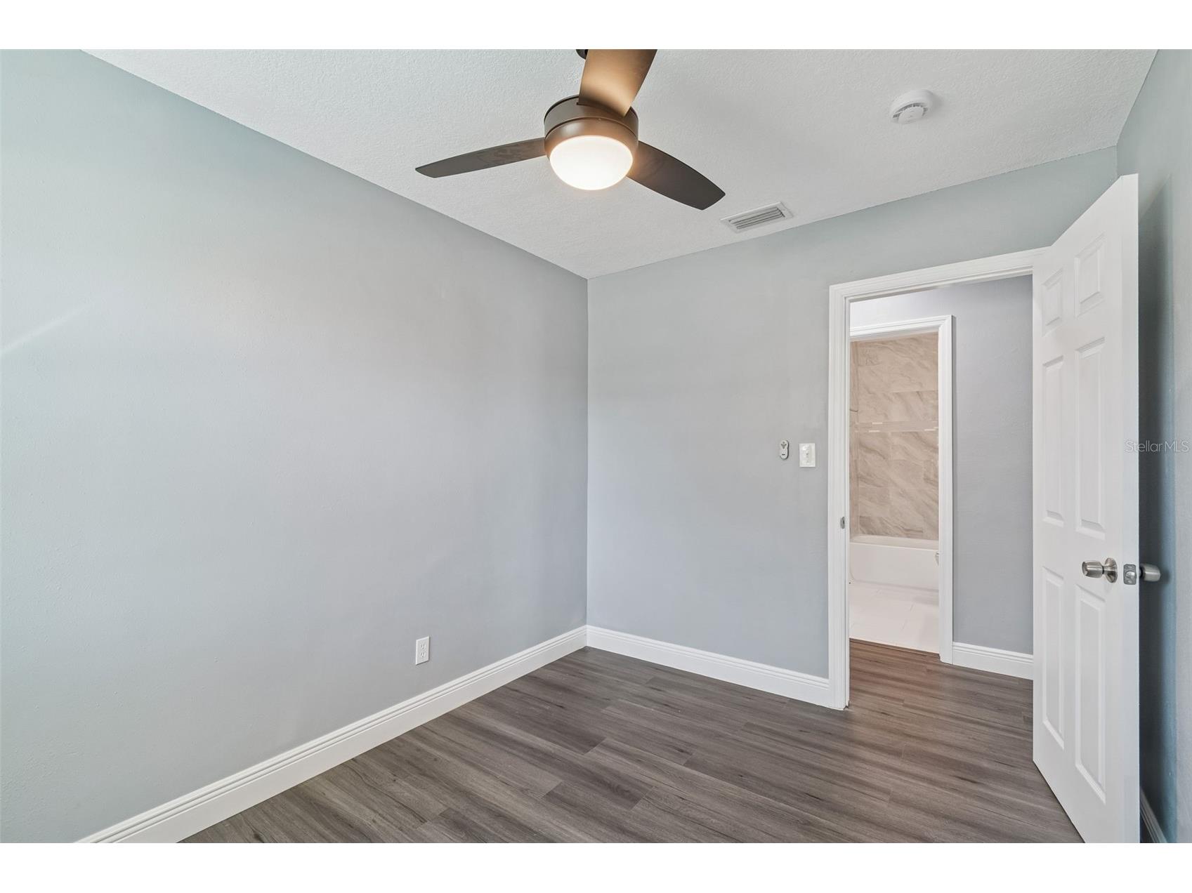 2205 N Grady Avenue Tampa FL 33607 TB8473019 image37