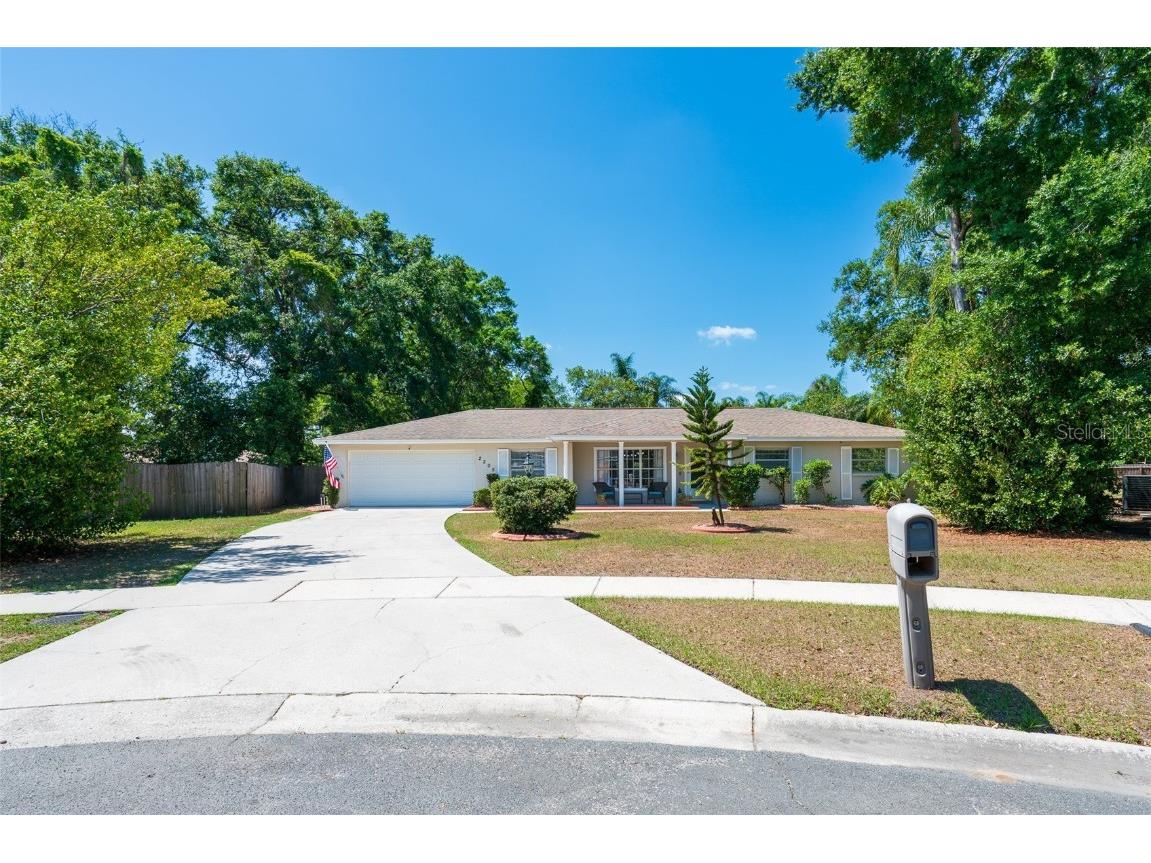 2205 Sunnybank Court Valrico FL 33594 T3436653 image1