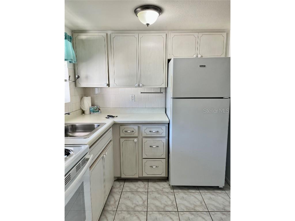 2205 Sunset Drive #E6 Bradenton FL 34207 TB8425413 image4