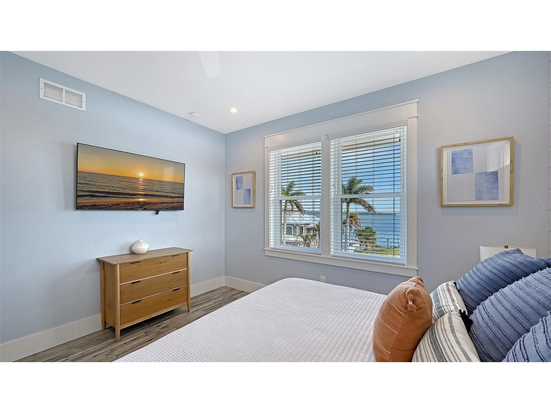 2206 Avenue A Bradenton Beach FL 34217 A4678136 image32