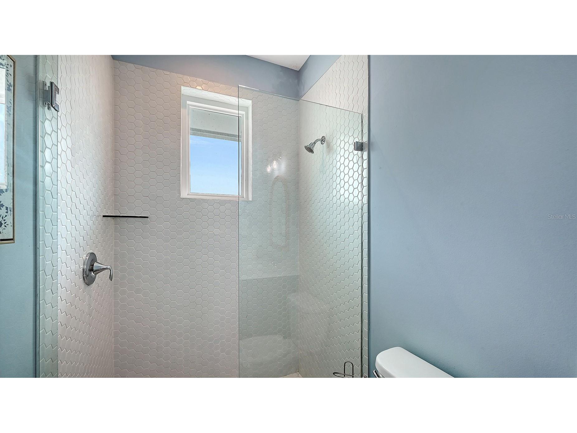 2206 Avenue A Bradenton Beach FL 34217 A4678136 image34