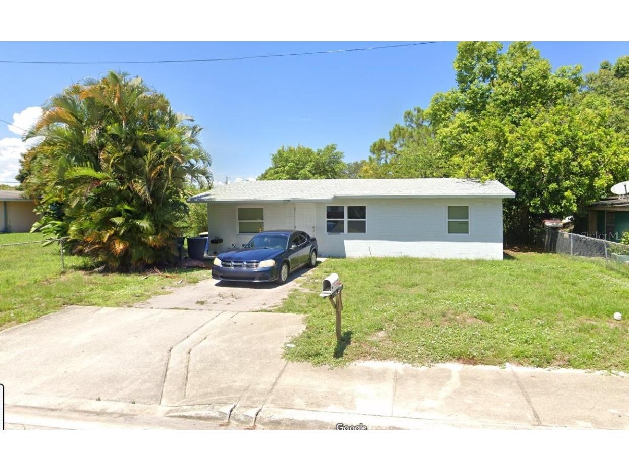 2206 Avenue N Fort Pierce FL 34950 O6152472 image1