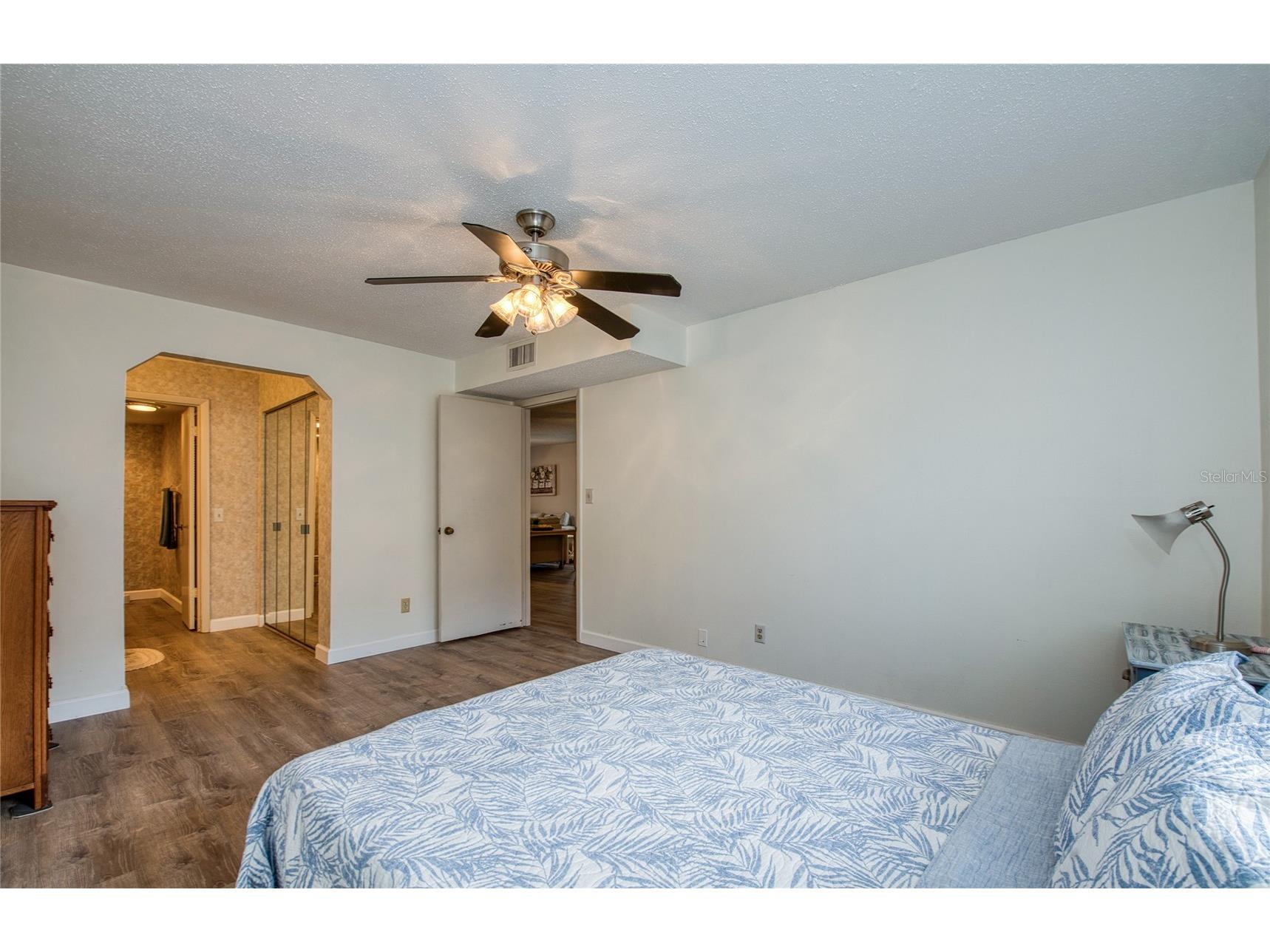 2206 Cordova Green Seminole FL 33777 TB8462855 image8