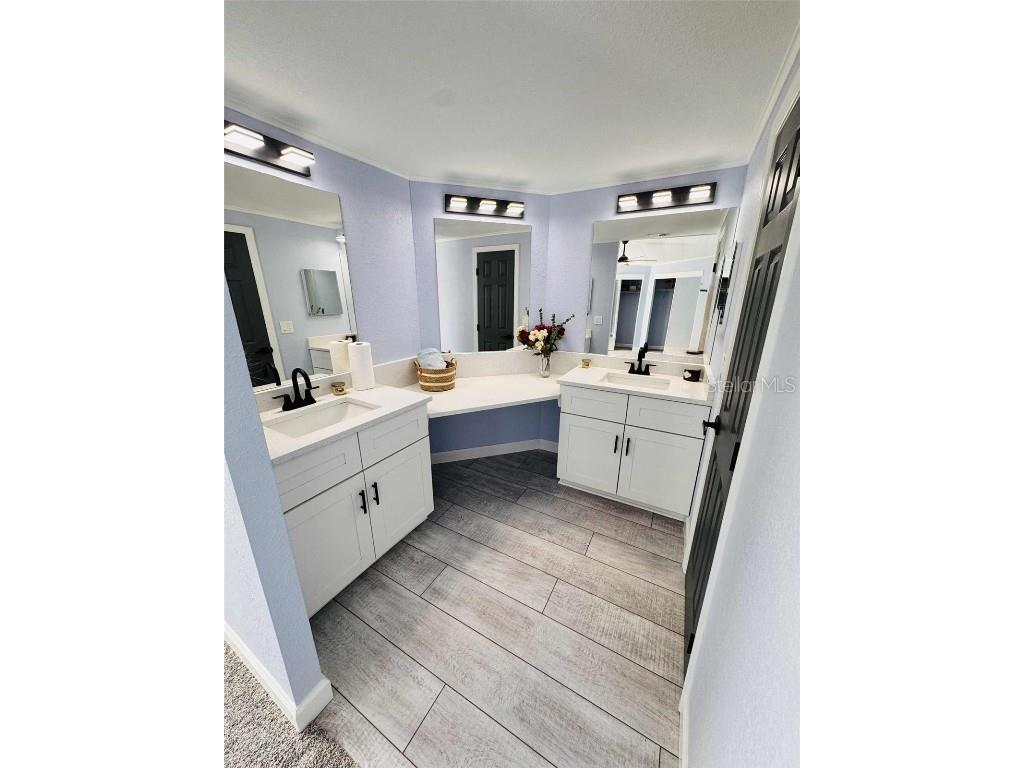 2206 Golden Horseshoe Circle N Lakeland FL 33810 L4956183 image9