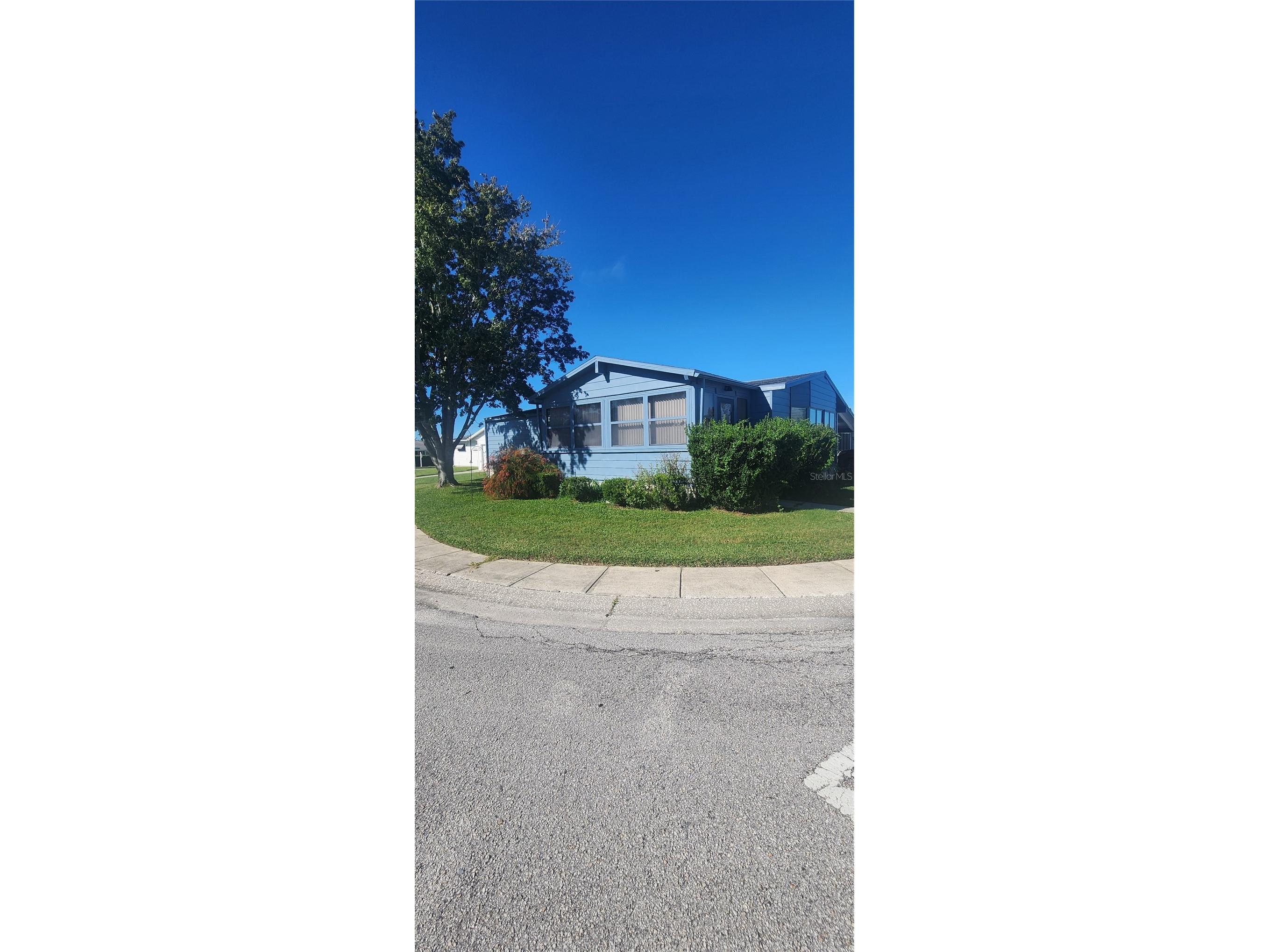 2206 Golden Horseshoe Circle N Lakeland FL 33810 L4960034 image1