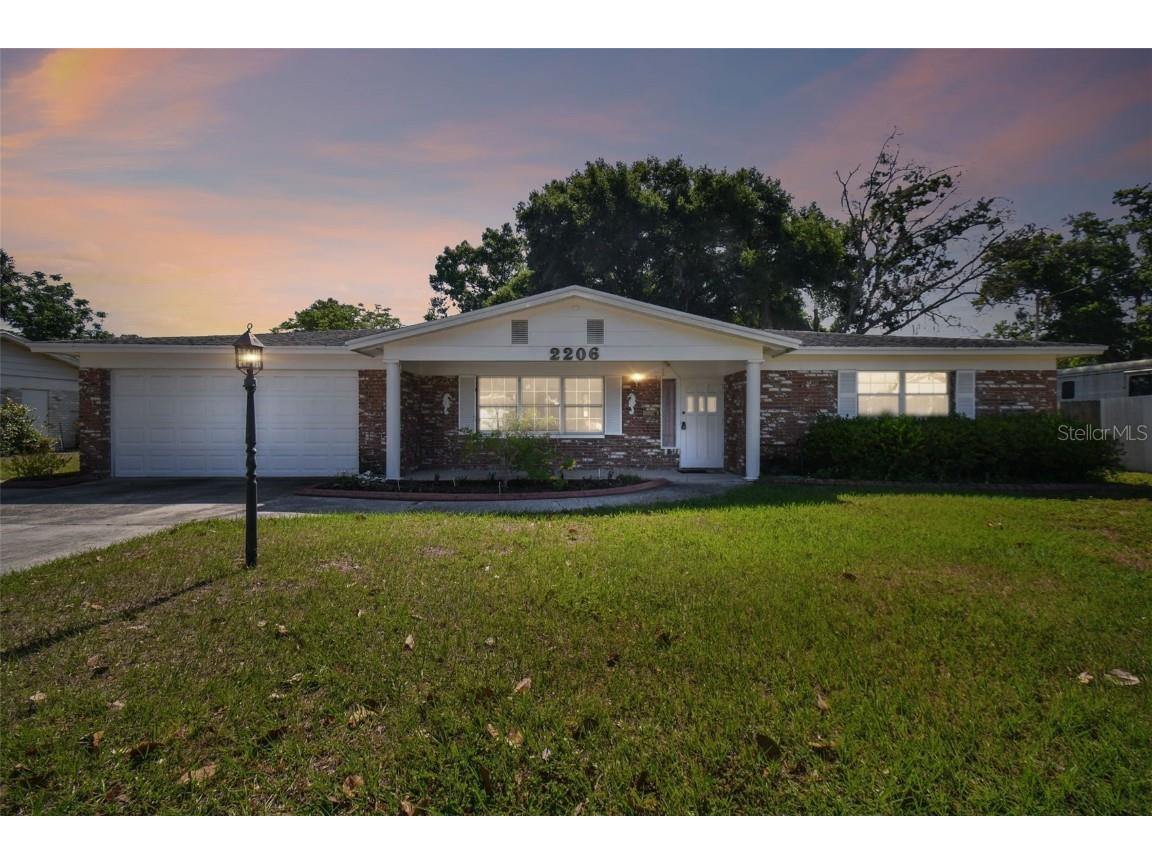 2206 Malibu Drive Brandon FL 33511 T3520917 image1