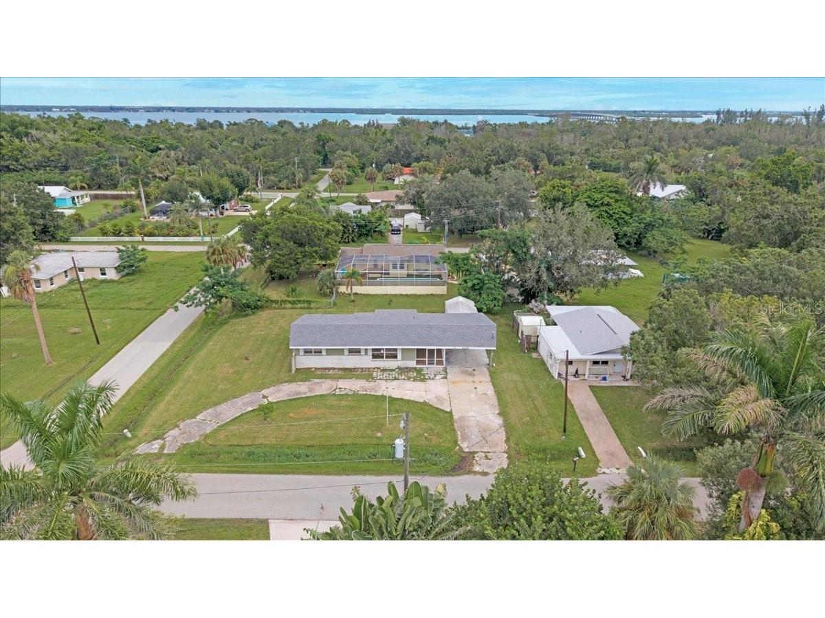 2206 Mark Avenue Punta Gorda FL 33950 C7514392 image1