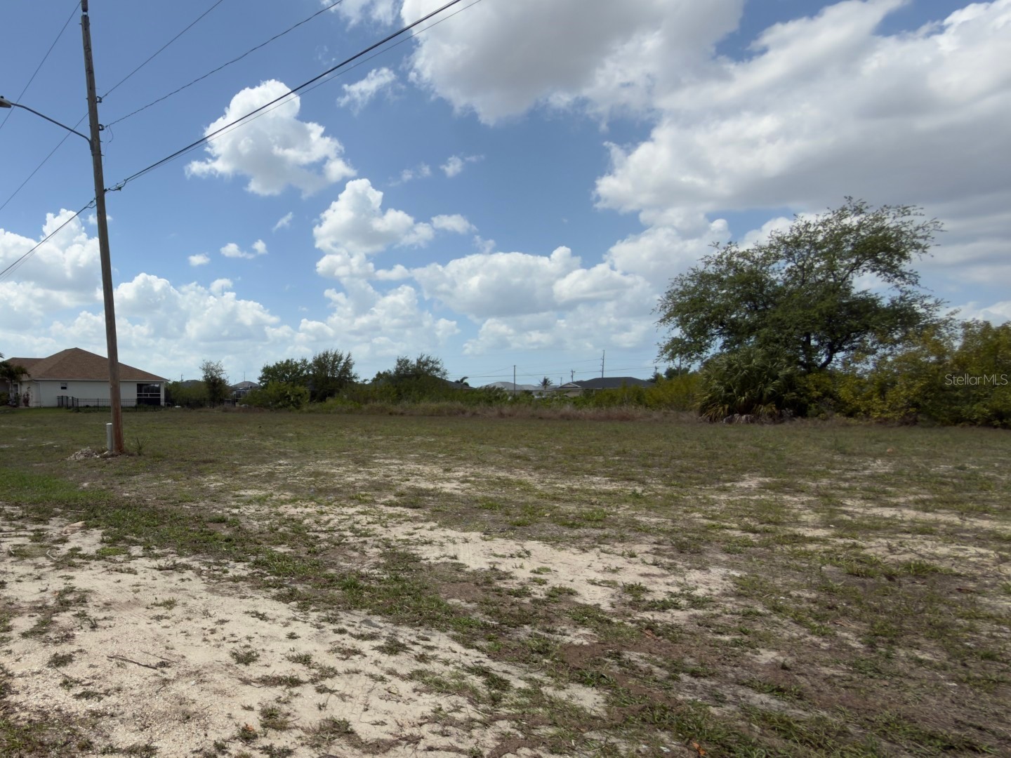 2206 NE 1st Place Cape Coral FL 33909 C7524392 image4