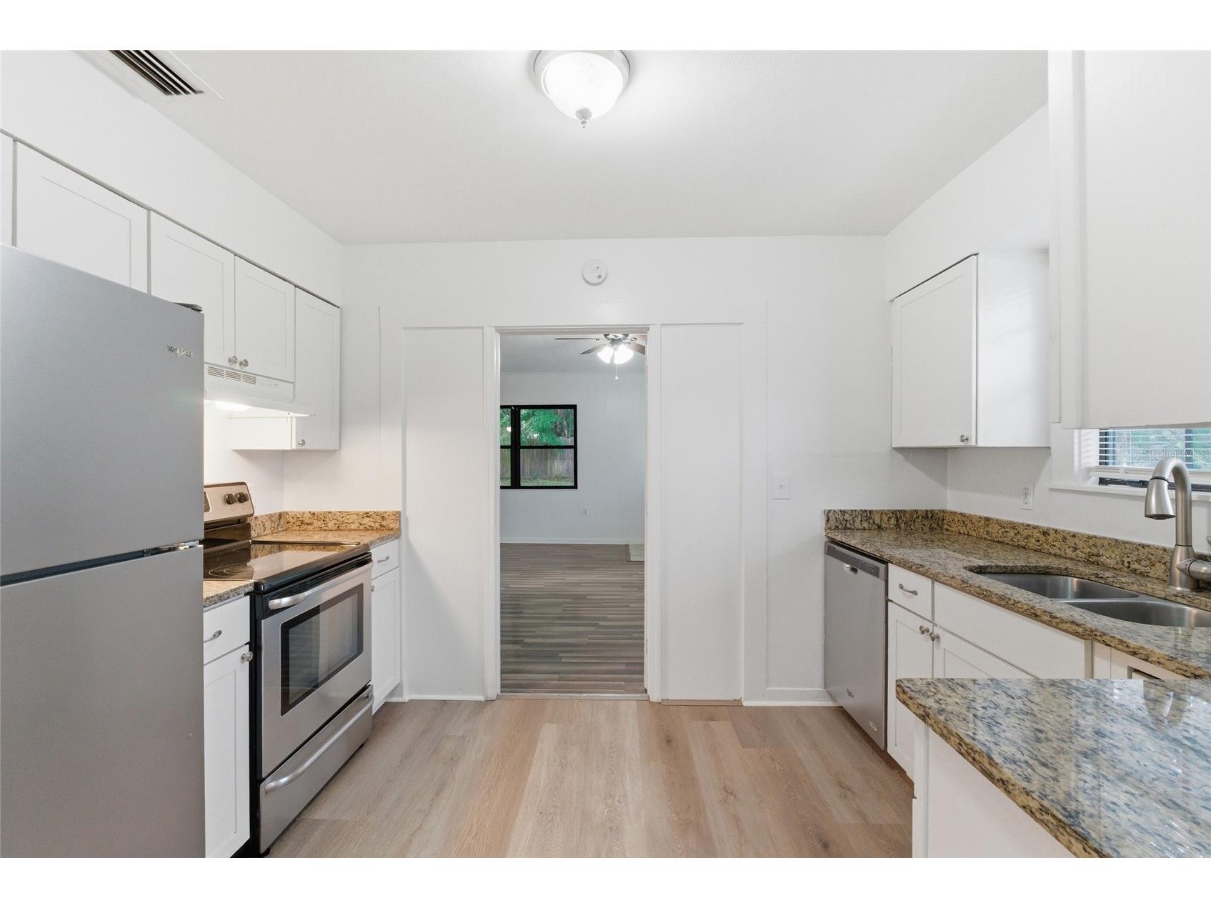 2206 Page Avenue Orlando FL 32806 O6411649 image10