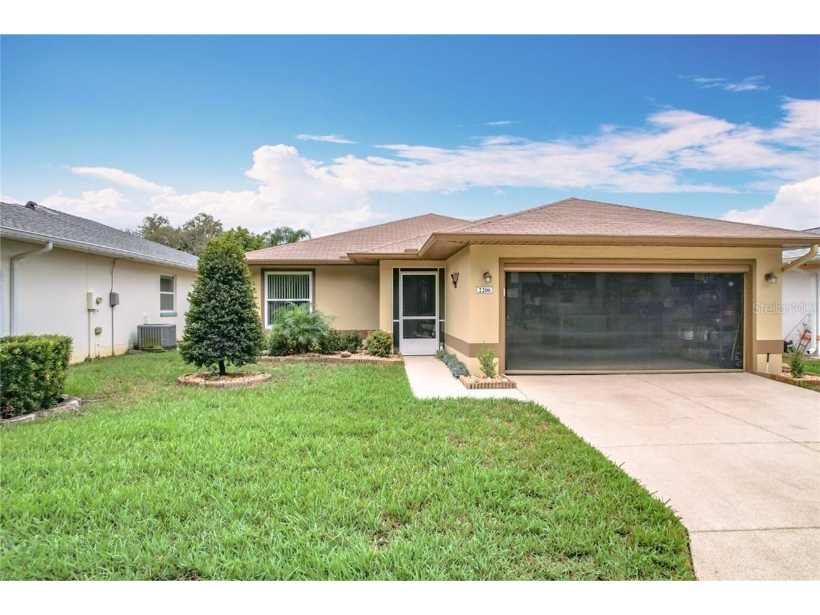 2206 Silver Lakes Drive N Lakeland FL 33810 L4956889 image1