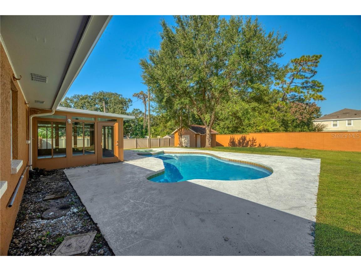 2206 Wallwood Place Brandon FL 33510 TB8448503 image42