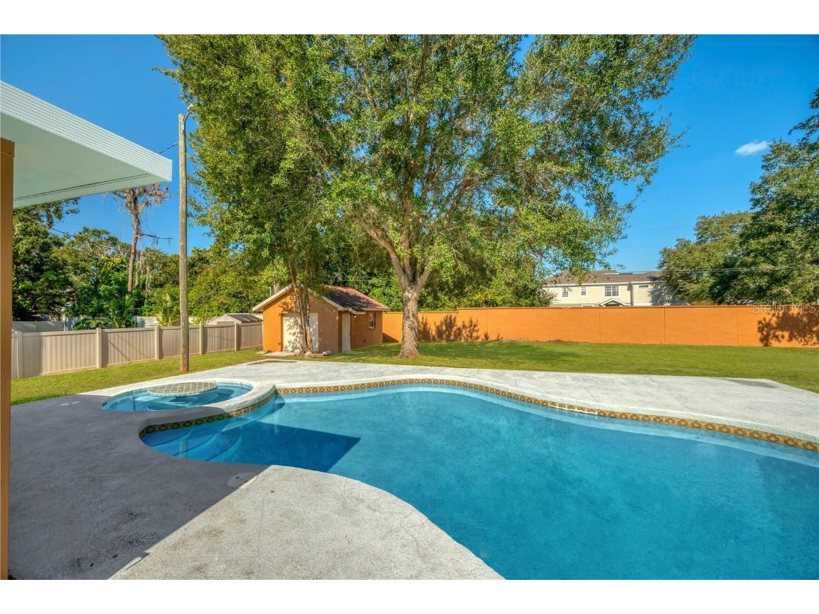 2206 Wallwood Place Brandon FL 33510 TB8448503 image47