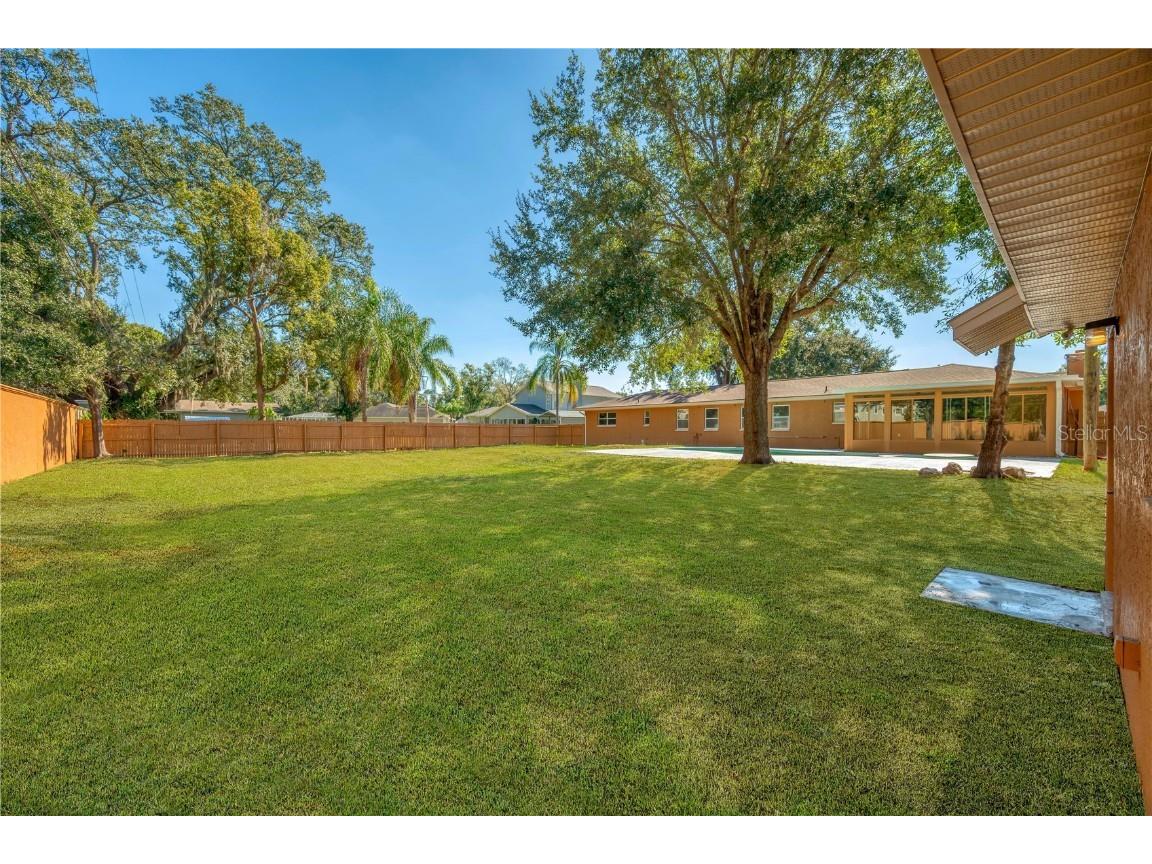 2206 Wallwood Place Brandon FL 33510 TB8448503 image53