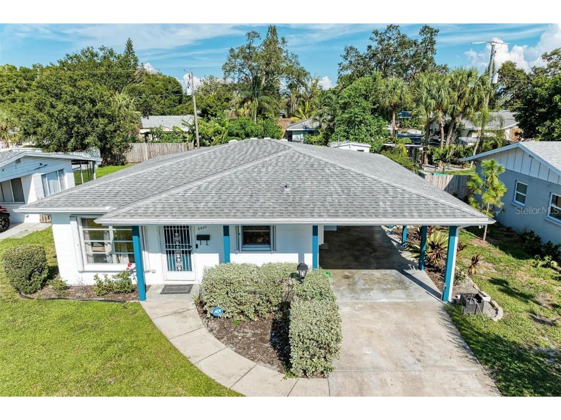 2207 21st Street W Bradenton FL 34205 A4581989 image1