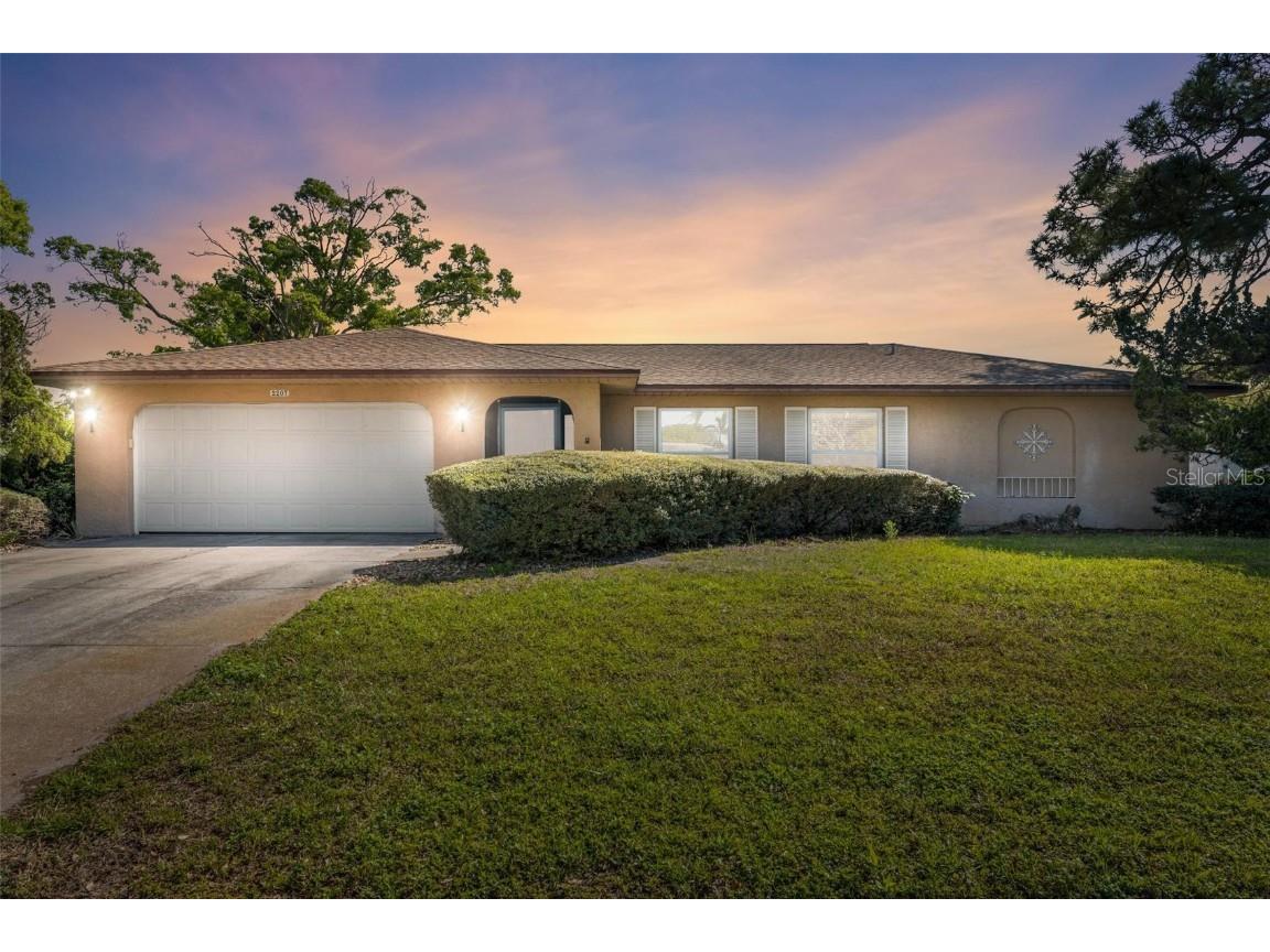 2207 42nd Street W Bradenton FL 34205 W7861665 image1