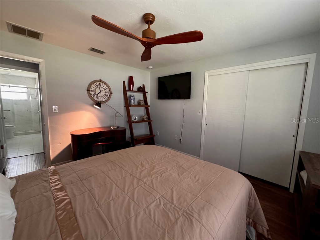 2207 51st Street W Bradenton FL 34209 A4659902 image25