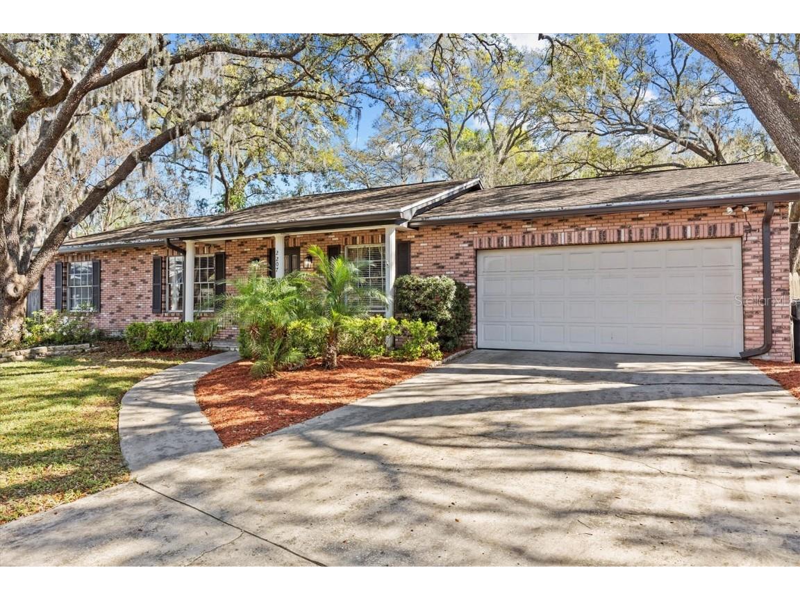 2207 Boxwood Way Brandon FL 33511 TB8355805 image1