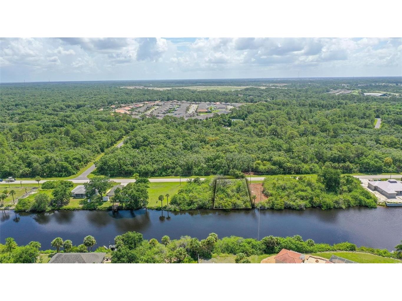 2207 Cornelius Boulevard Port Charlotte FL 33953 - SAM KNIGHT CREEK A4572384 image9