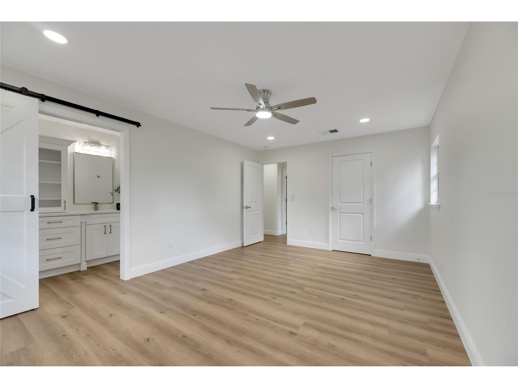 2207 Parkwood Drive Valrico FL 33594 TB8510117 image40