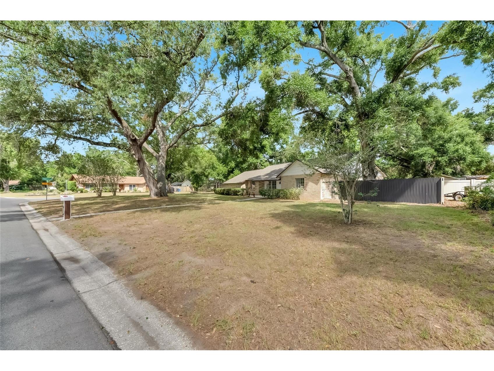 2207 Parkwood Drive Valrico FL 33594 TB8510117 image7