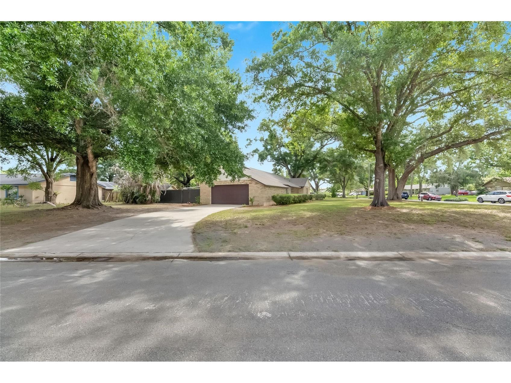 2207 Parkwood Drive Valrico FL 33594 TB8510117 image8