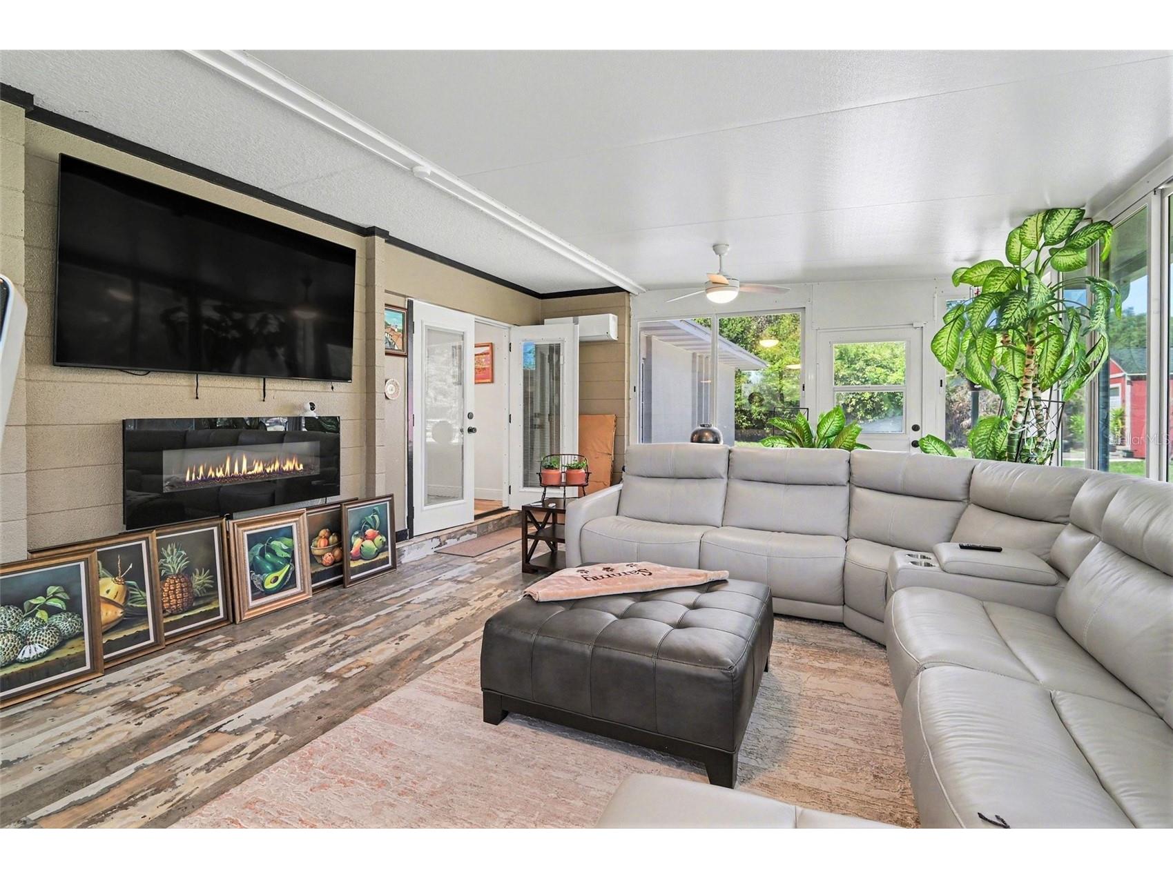 2207 Poinsettia Lane Deland FL 32724 V4948588 image14