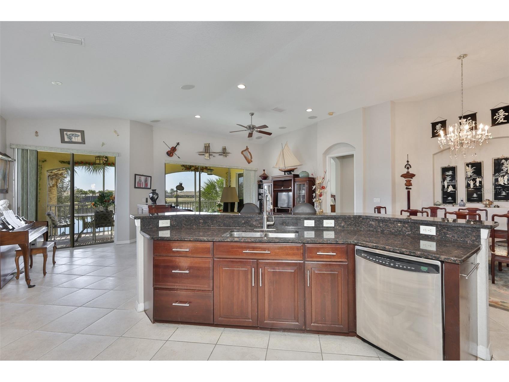 2207 S Pebble Beach Boulevard Sun City Center FL 33573 TB8475101 image18