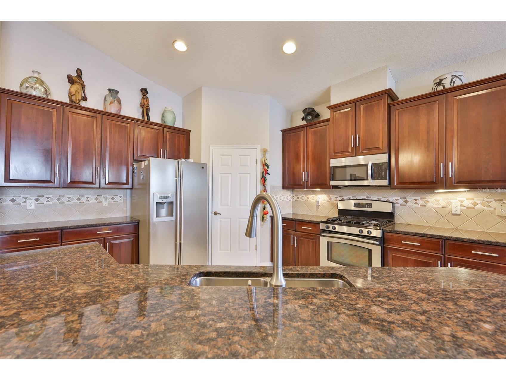 2207 S Pebble Beach Boulevard Sun City Center FL 33573 TB8475101 image19