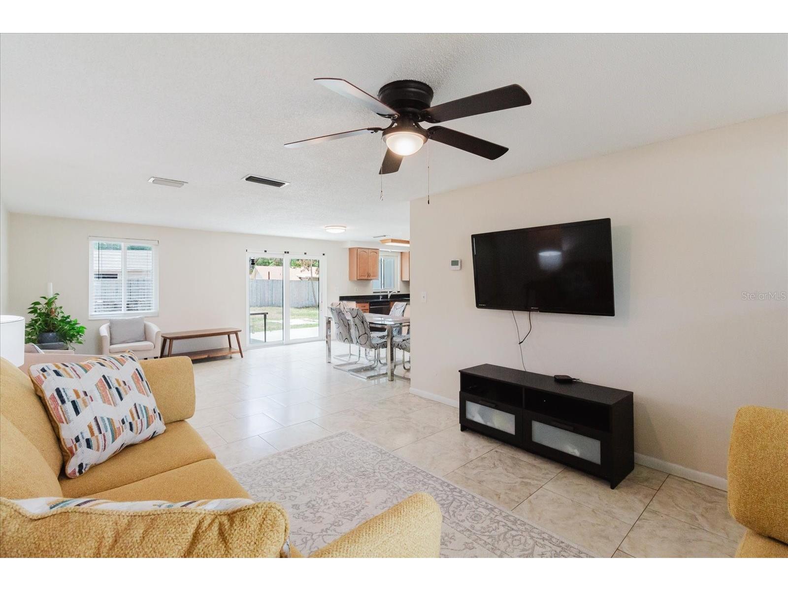 2207 Selkirk Street Valrico FL 33594 TB8507293 image8