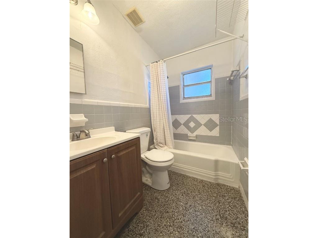 2207 Vine Street Orlando FL 32806 O6361095 image15