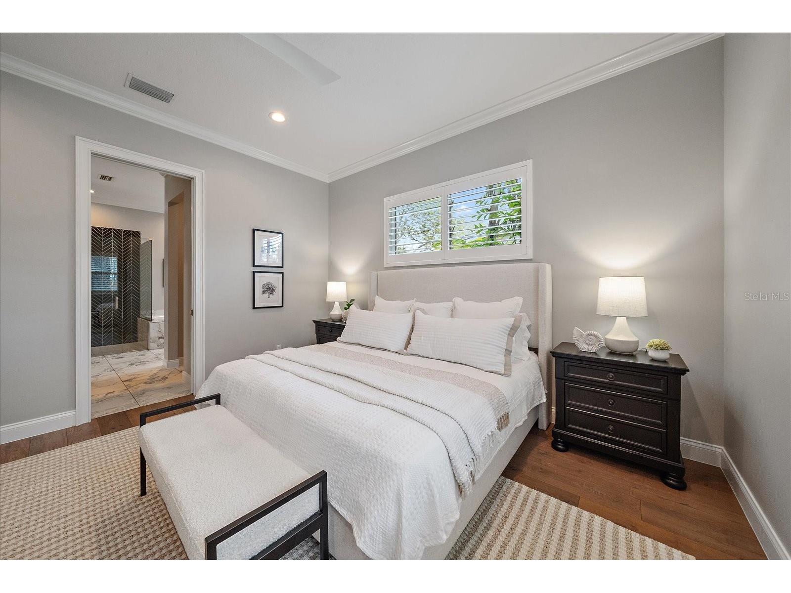 2207 Wisteria Street Sarasota FL 34239 A4683417 image11