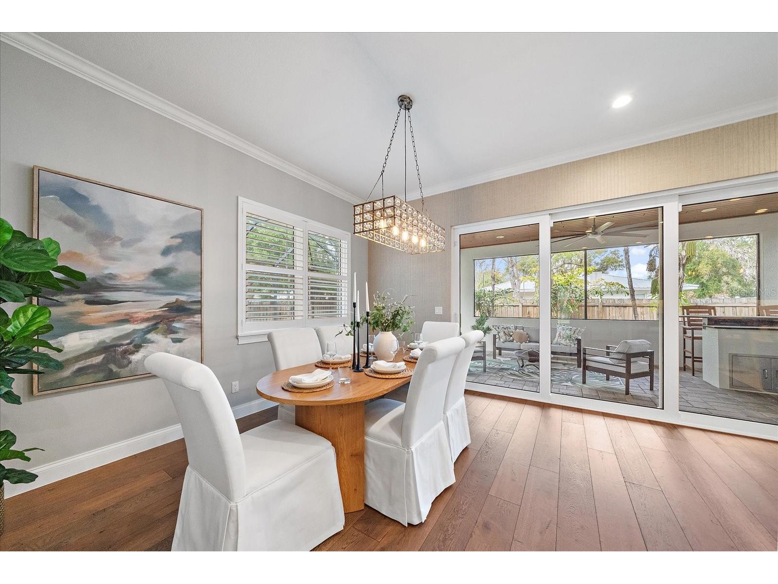 2207 Wisteria Street Sarasota FL 34239 A4683417 image13