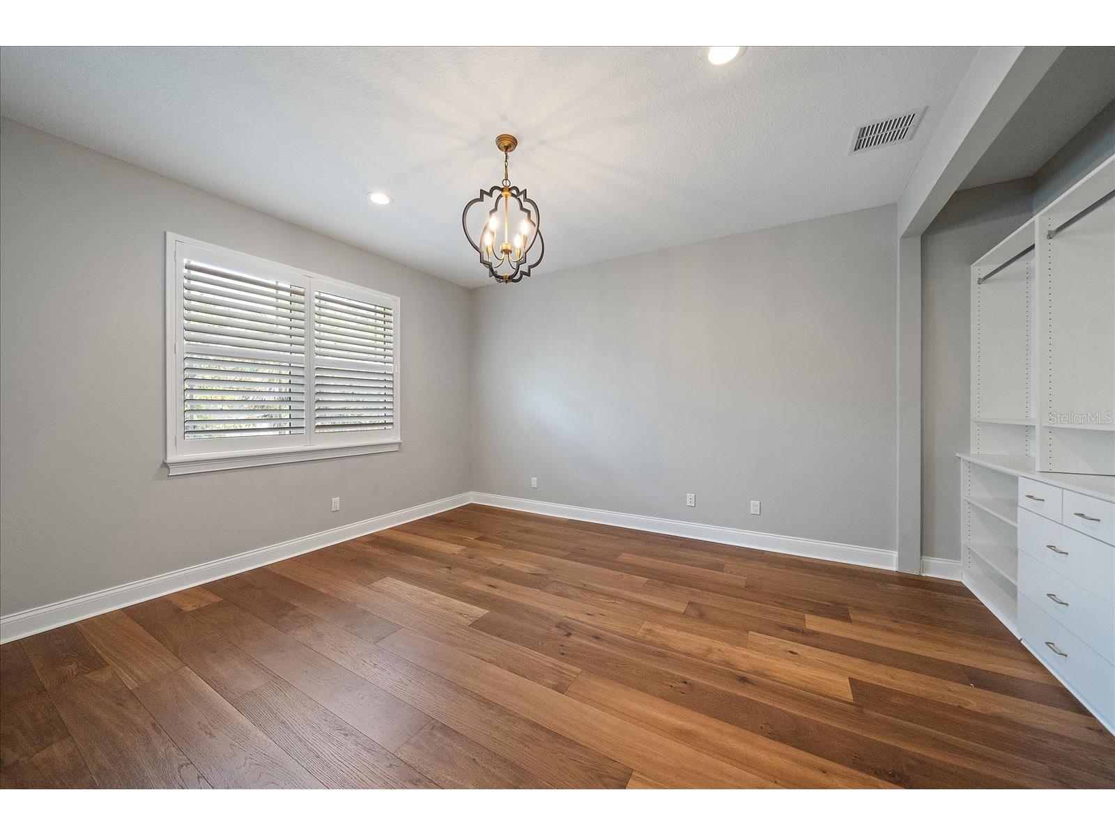 2207 Wisteria Street Sarasota FL 34239 A4683417 image20
