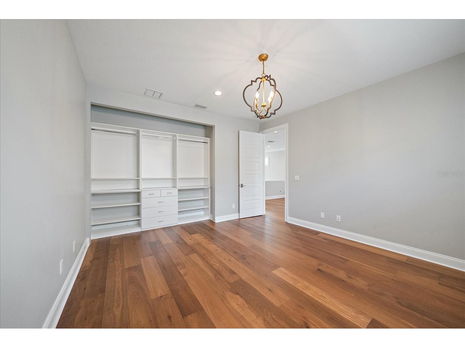 2207 Wisteria Street Sarasota FL 34239 A4683417 image21