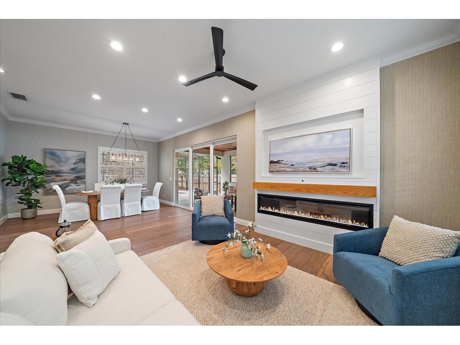 2207 Wisteria Street Sarasota FL 34239 A4683417 image4