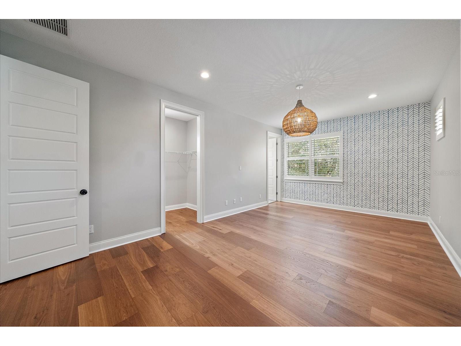 2207 Wisteria Street Sarasota FL 34239 A4683417 image9