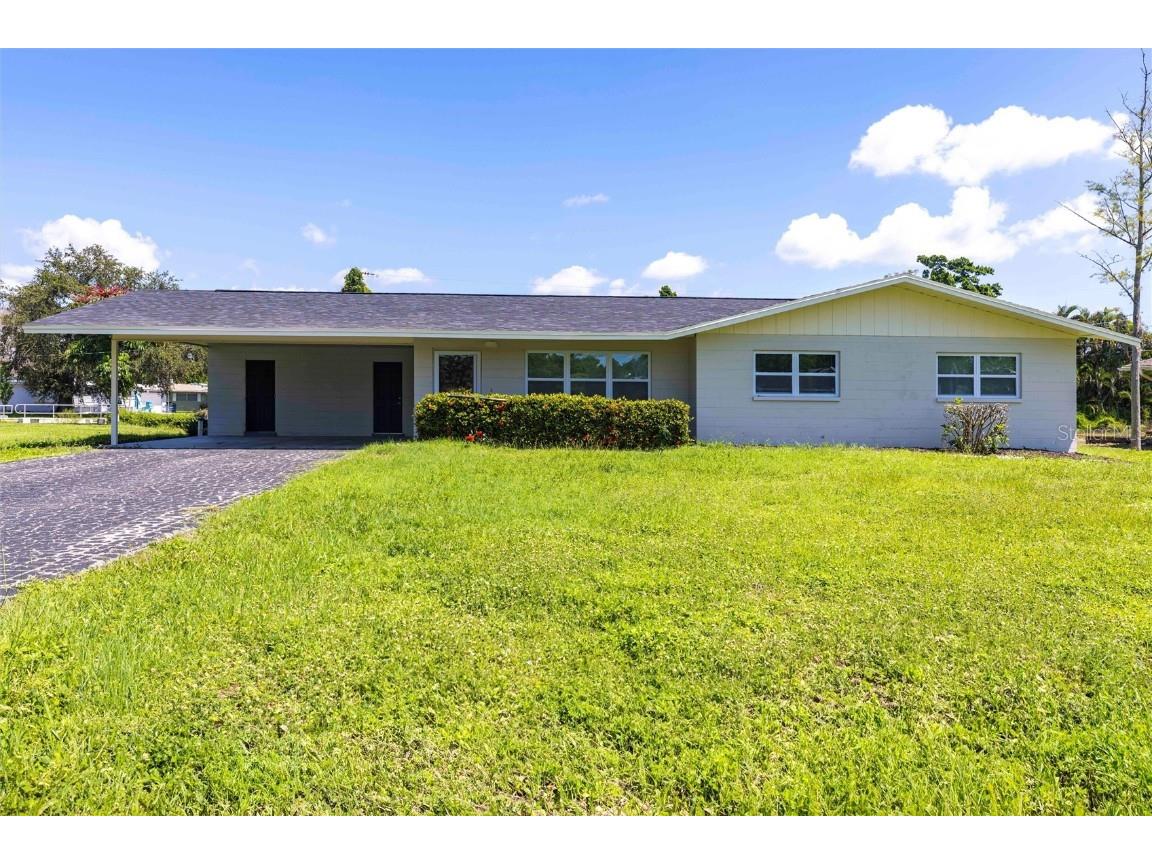 2207 Woodland Boulevard Fort Myers FL 33907 TB8420693 image1