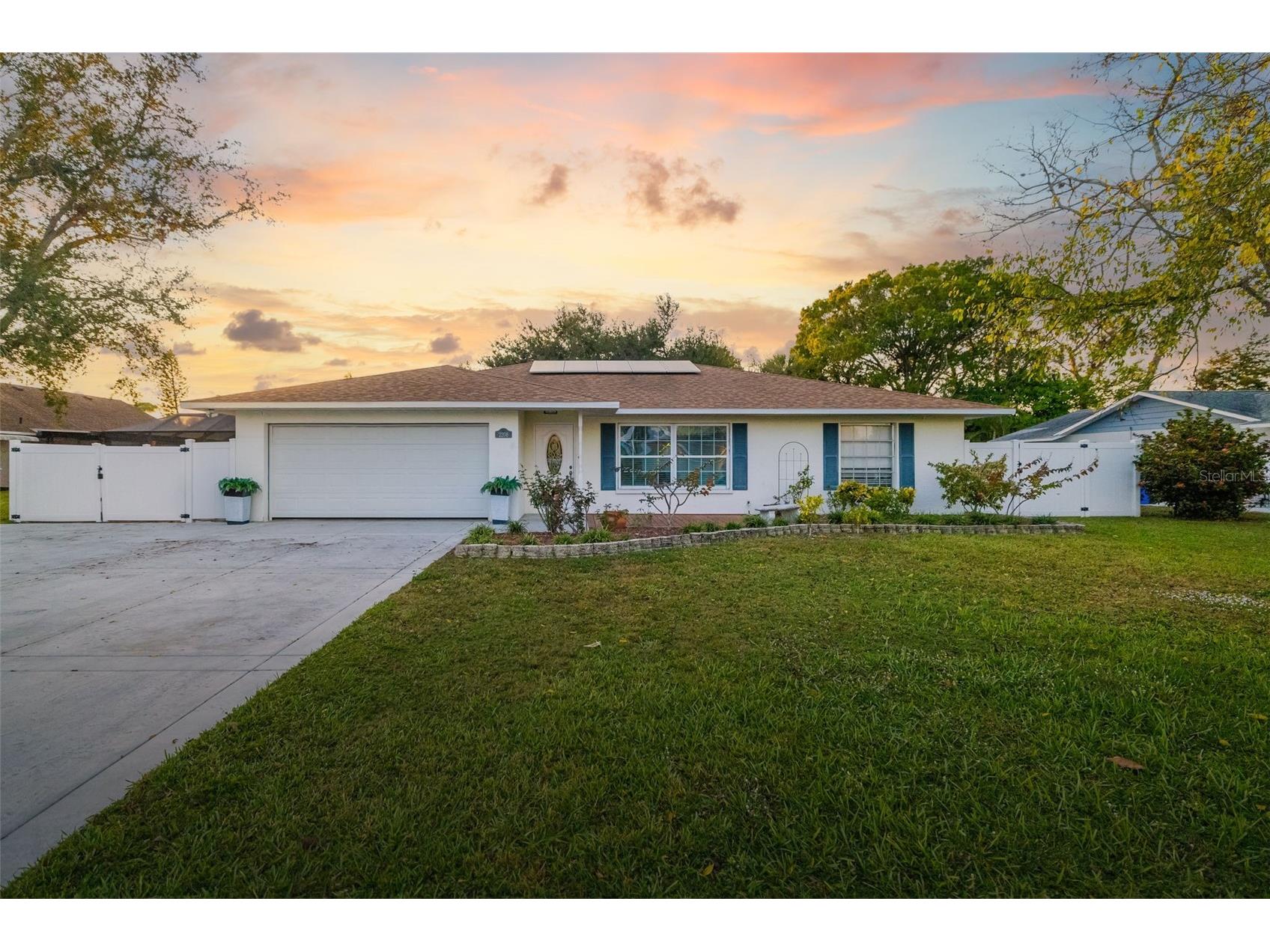 2208 34th Street W Bradenton FL 34205 A4670976 image1