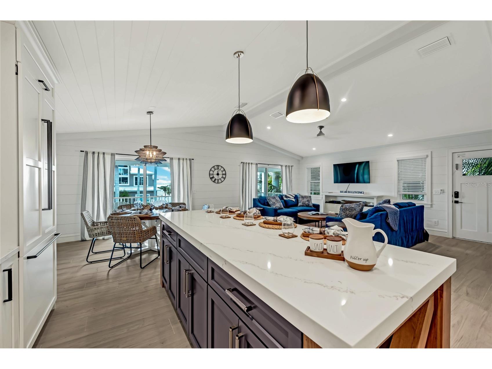 2208 Avenue A Bradenton Beach FL 34217 A4687507 image23