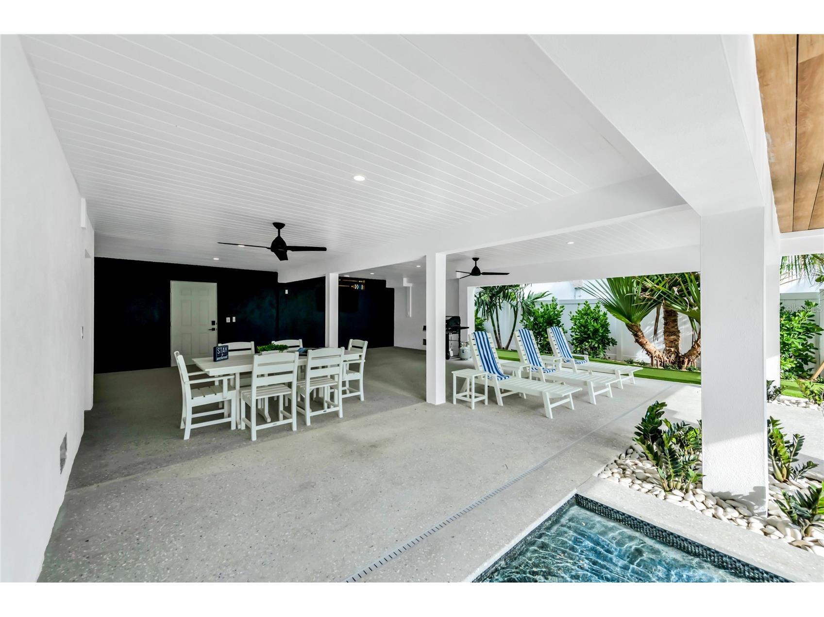 2208 Avenue A Bradenton Beach FL 34217 A4687507 image6