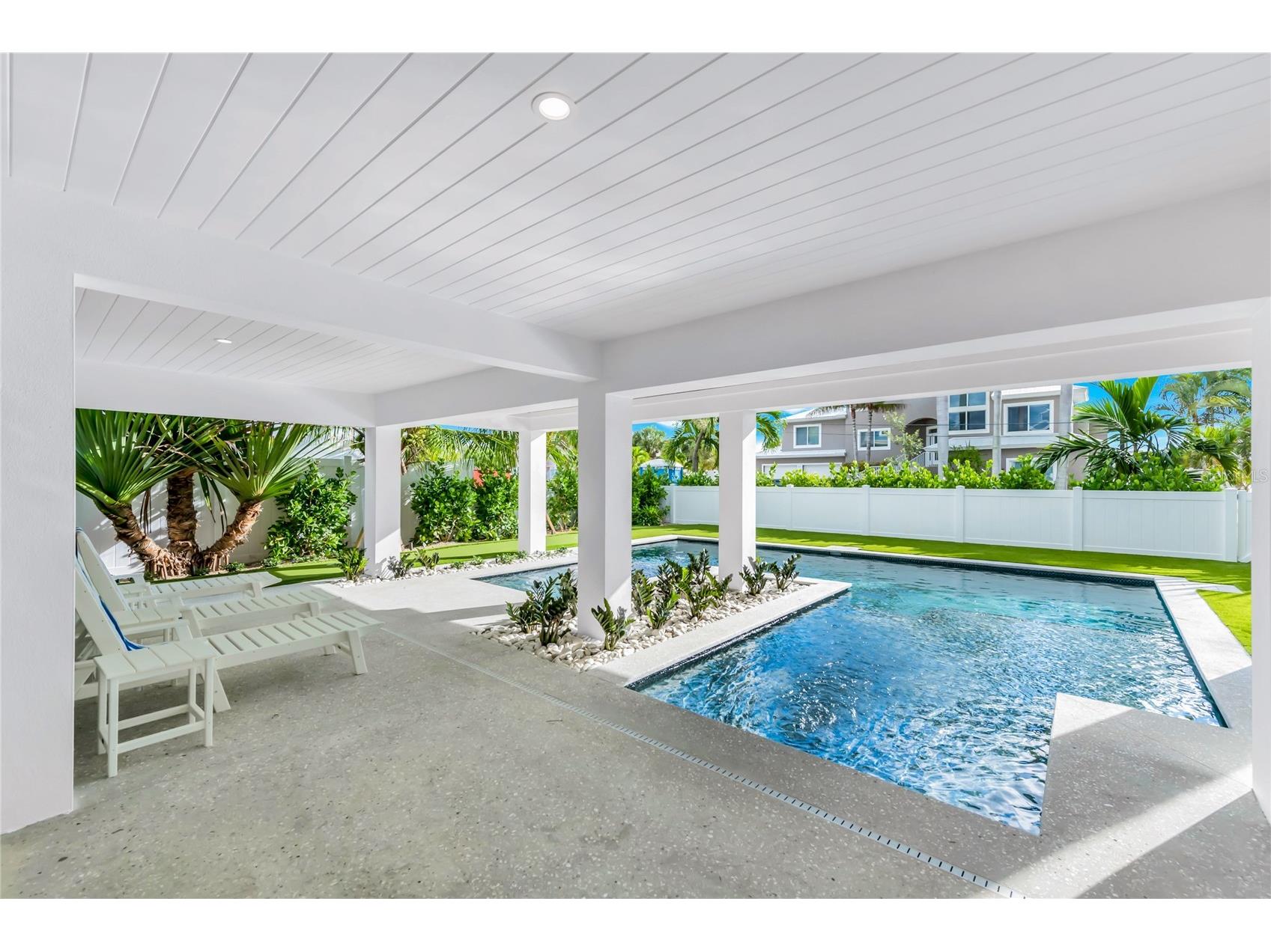 2208 Avenue A Bradenton Beach FL 34217 A4687507 image8