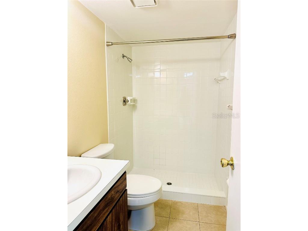 2208 Bahia Vista Street #F1 Sarasota FL 34239 A4675125 image11