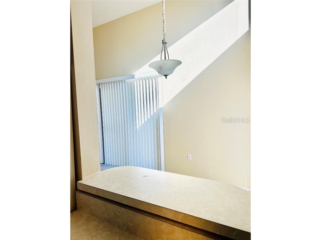 2208 Bahia Vista Street #F1 Sarasota FL 34239 A4675125 image4