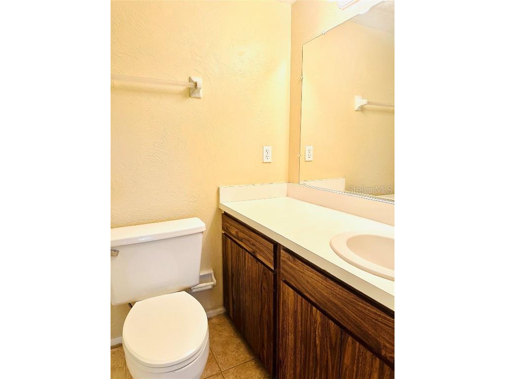 2208 Bahia Vista Street #F1 Sarasota FL 34239 A4675125 image8